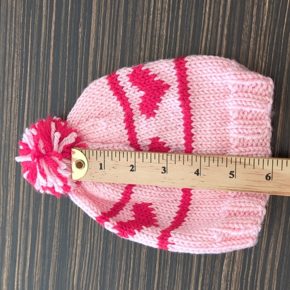 Baby knitted pink with red hearts hat - perfect for photoshoots - Picture 5 of 5